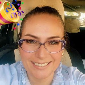 Leticia León