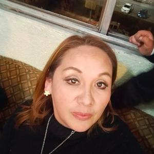 Gaby Leal